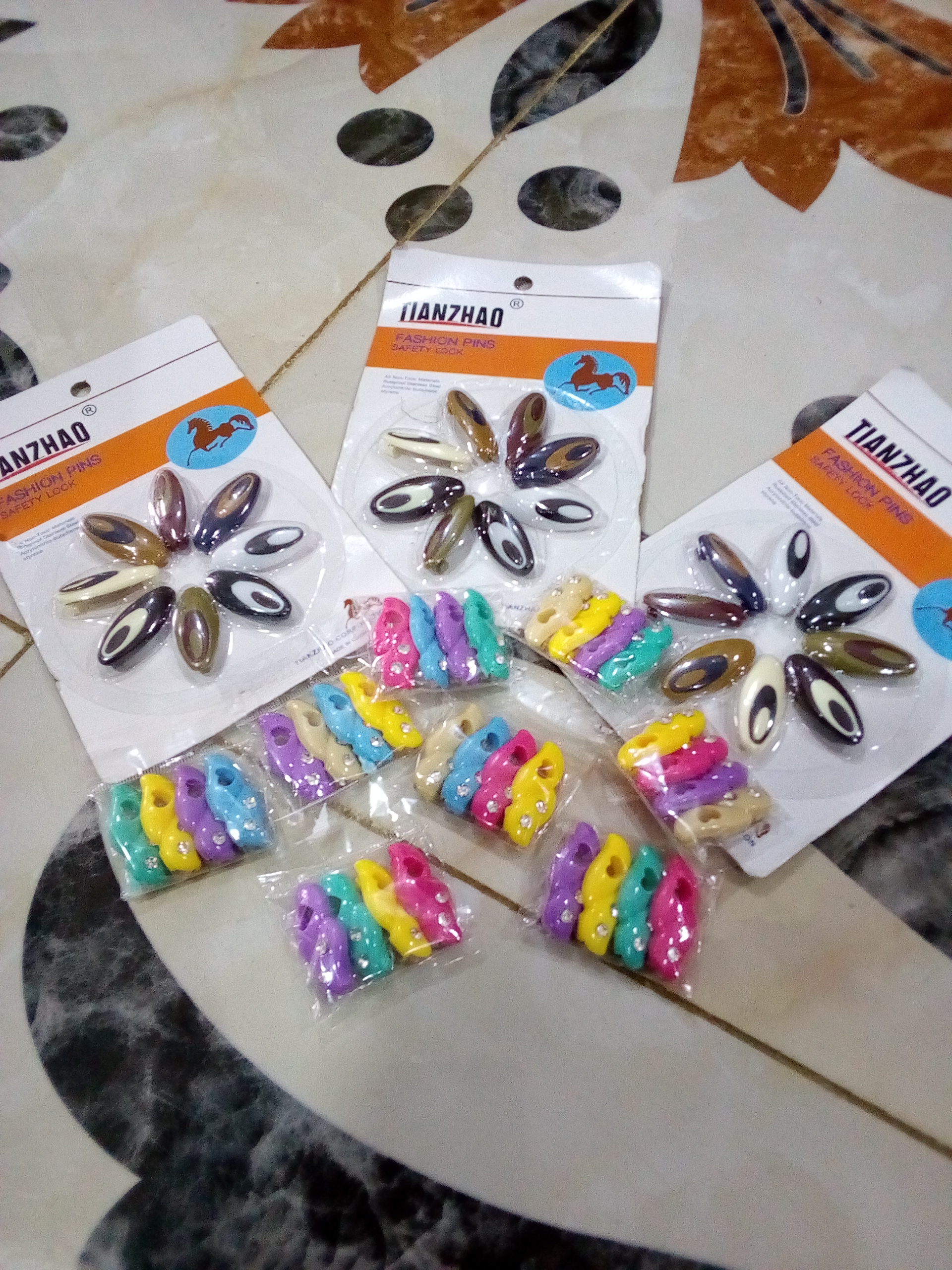 Hijab broaches/pin